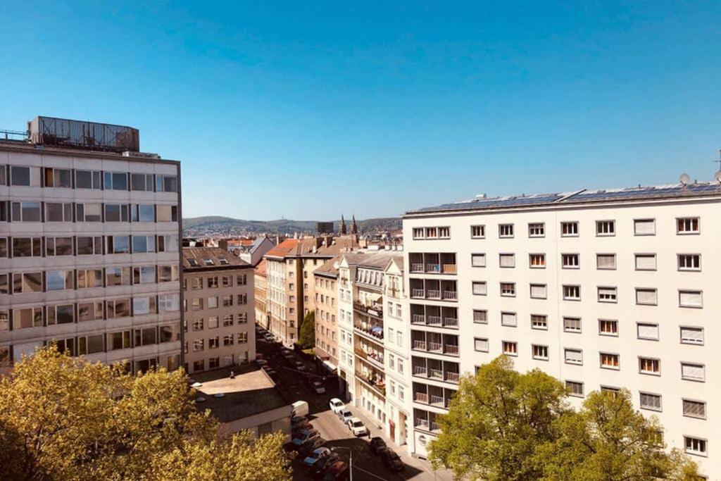 Mitten Im Achten. Zentrale Wohnung In Wien מראה חיצוני תמונה